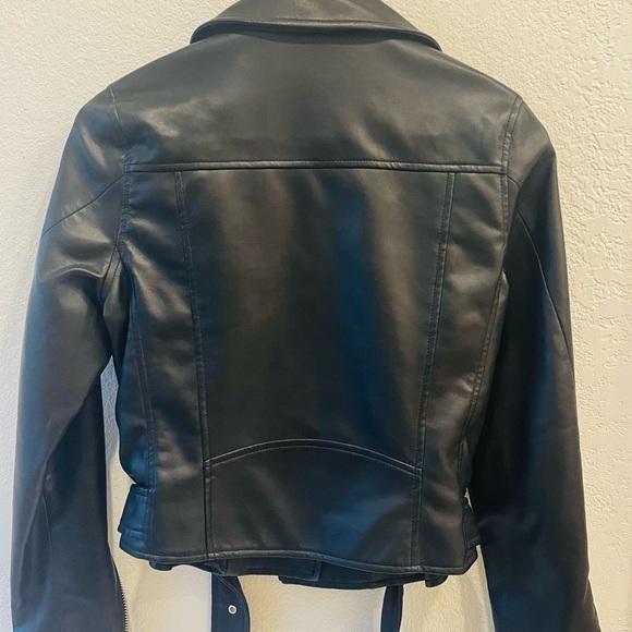 Blank NYC Women's Black Vegan Moto Jacket Size Small - Picture 3 of 4